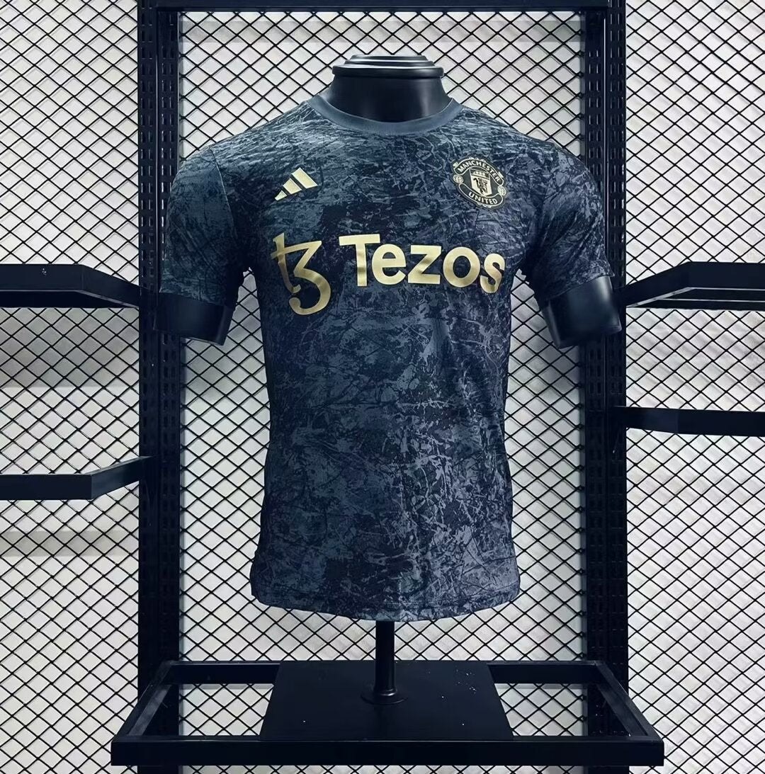 MANCHESTER UNITED EDCIÓN ROSAS DE PIEDRA CALENTAMIENTO 24 /25 (VERSIÓN JUGADOR )