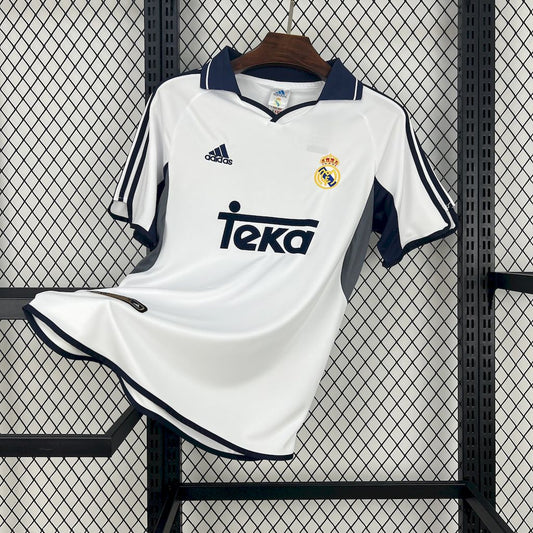 Real Madrid 00-01 Local