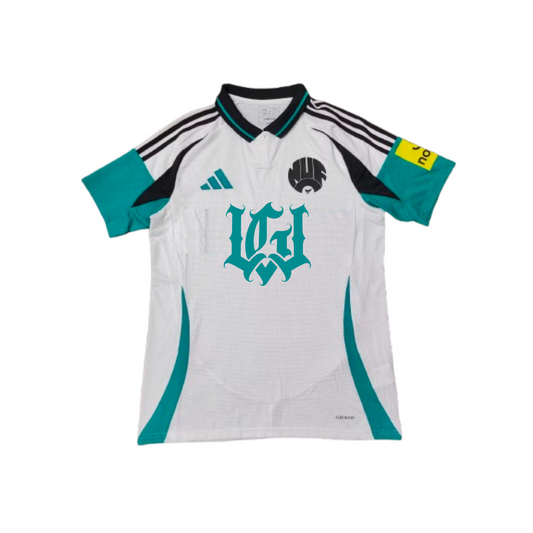 Camiseta Newcastle x JC Reyes